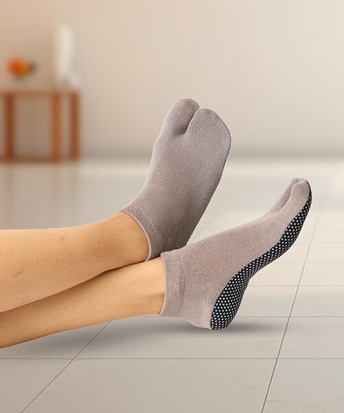 Women Anti-skid Sponge Bottom Footcover (Pack of 5)